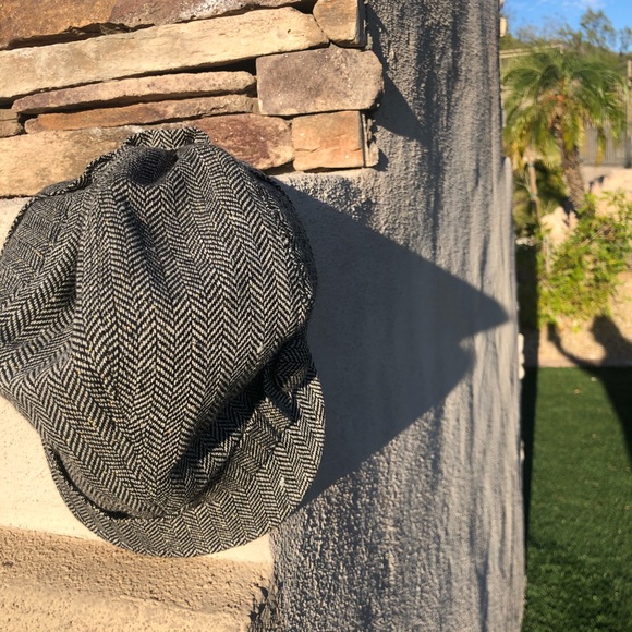 Bebe Womens Chevron print cap - Picture 9 of 16